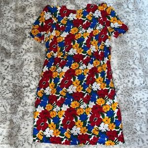 Vintage floral short sleeve Dividends
Maternity Dress